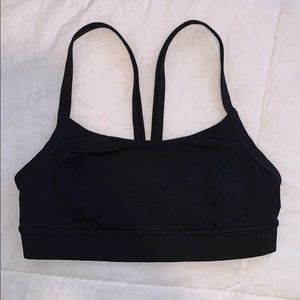 Lululemon sports bra size 4